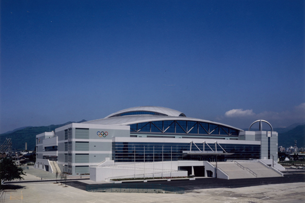 Multipurpose sports arena Big Hat Nagano City PROJECT YAMASHITA SEKKEI INC